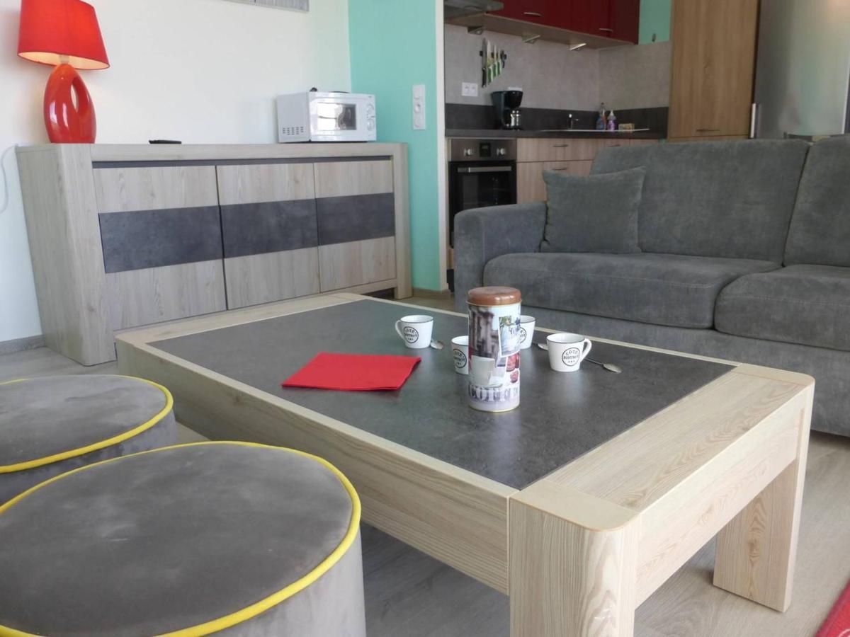 Appartement 2 Pieces Avec Balcon, Parking Et Proche Plage A Saint-Gilles-Croix-De-Vie - Fr-1-224-587 Exterior foto