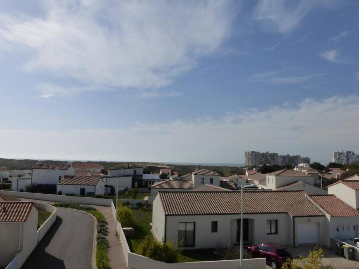 Appartement 2 Pieces Avec Balcon, Parking Et Proche Plage A Saint-Gilles-Croix-De-Vie - Fr-1-224-587 Exterior foto